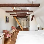 Aparthotel Boutique Lobster 4*