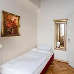 Boutique Lobster Aparthotel