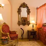 Boutique Lobster Aparthotel