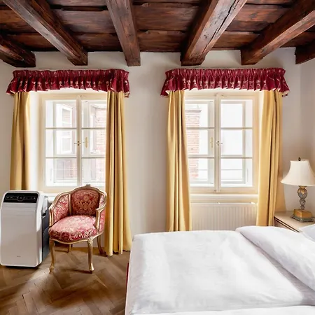Boutique Lobster 4*